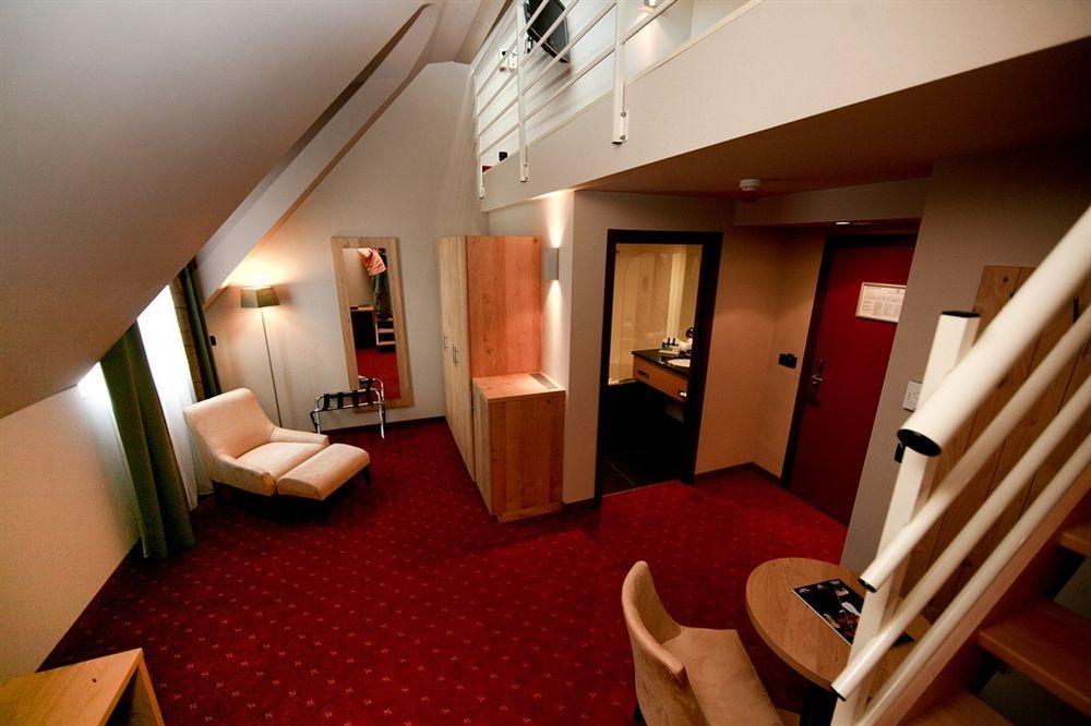 Hotel Verviers Van Der Valk Eksteriør bilde