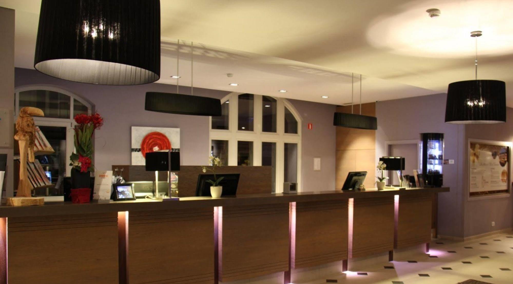 Hotel Verviers Van Der Valk Eksteriør bilde